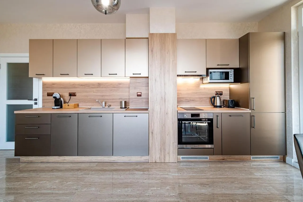 Metalex Garden 2Bdrm Luxury Apartment 바르나