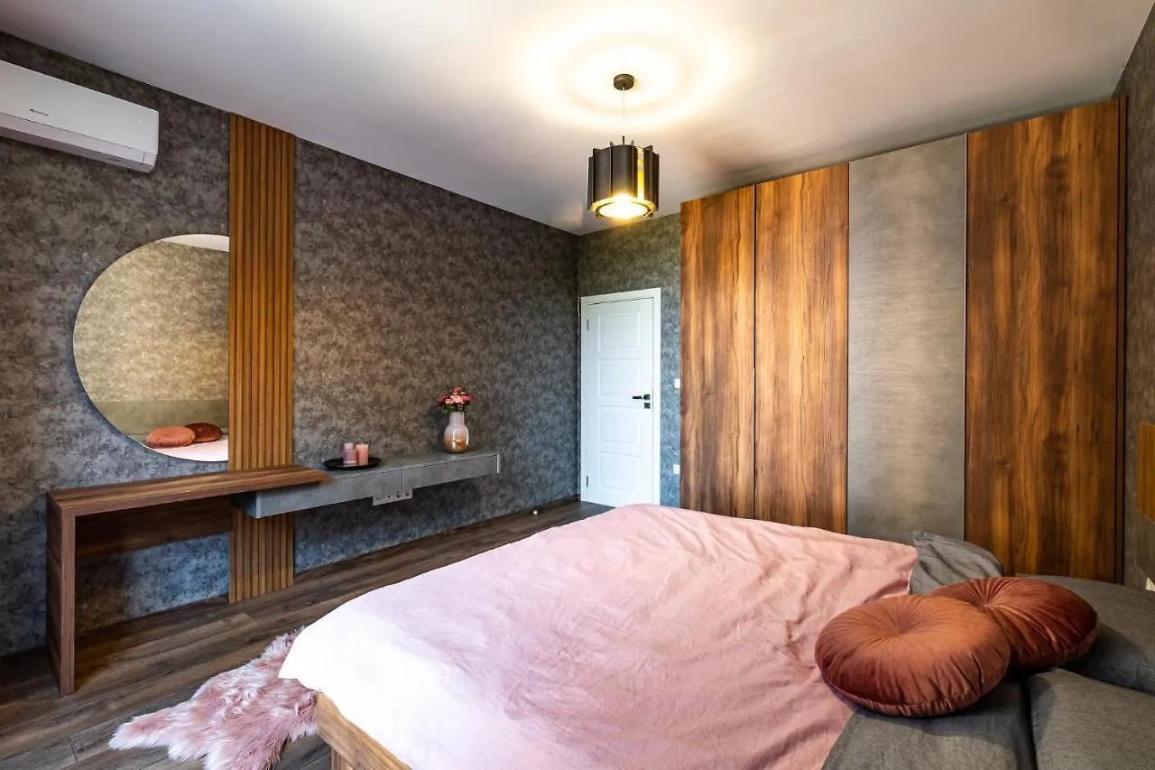 Metalex Garden 2Bdrm Luxury Apartment 바르나