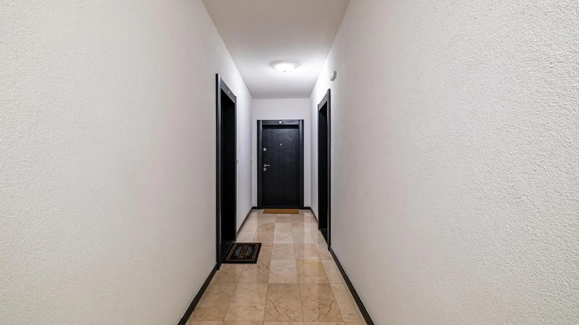 Metalex Garden 2Bdrm Luxury Apartment 바르나 0*,