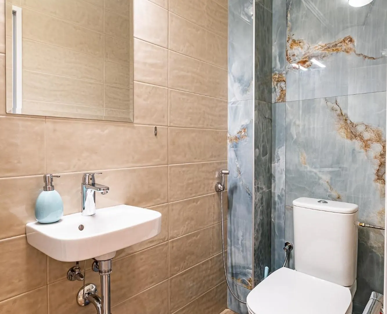 Metalex Garden 2Bdrm Luxury Apartment 바르나